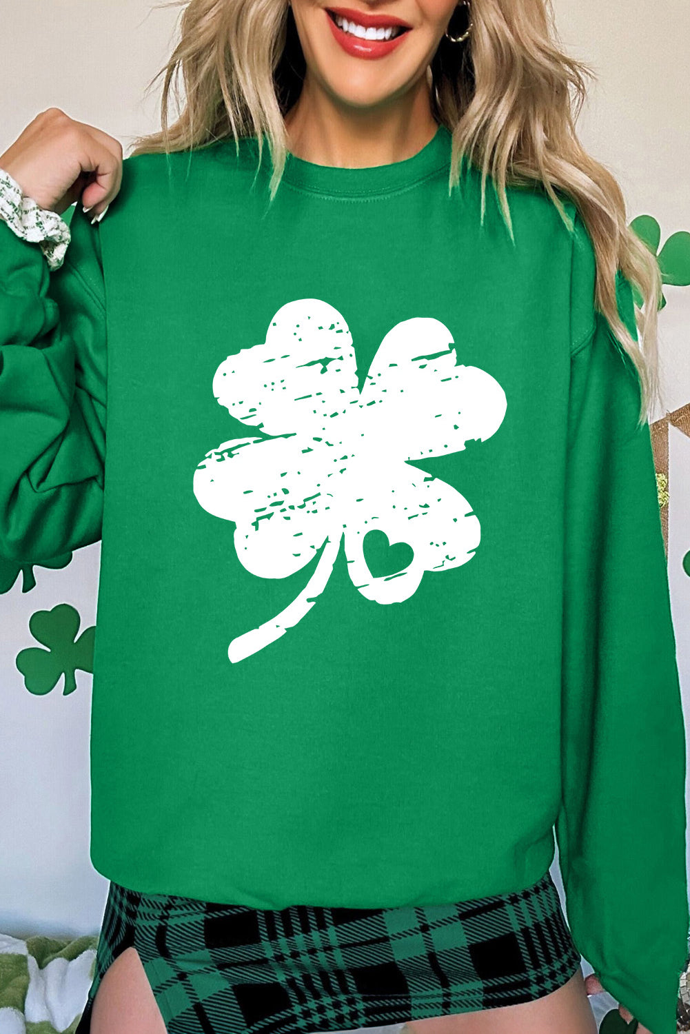 Lucky Clover Graphic Sweatshirt – Dark Green St. Patrick’s Day Edition