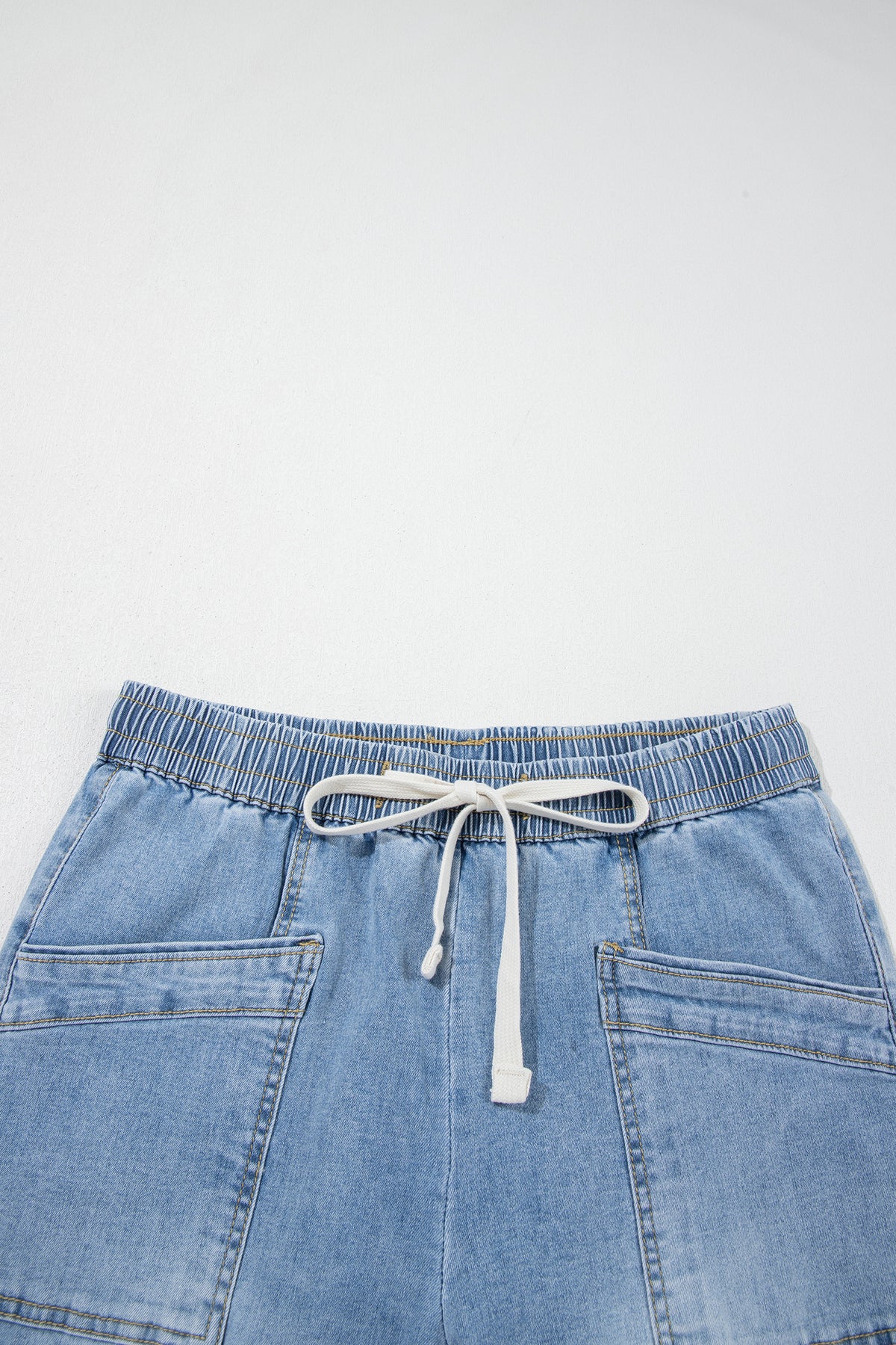 Light Wash Drawstring Wide Leg Jeans – High Rise Patch Pocket Denim