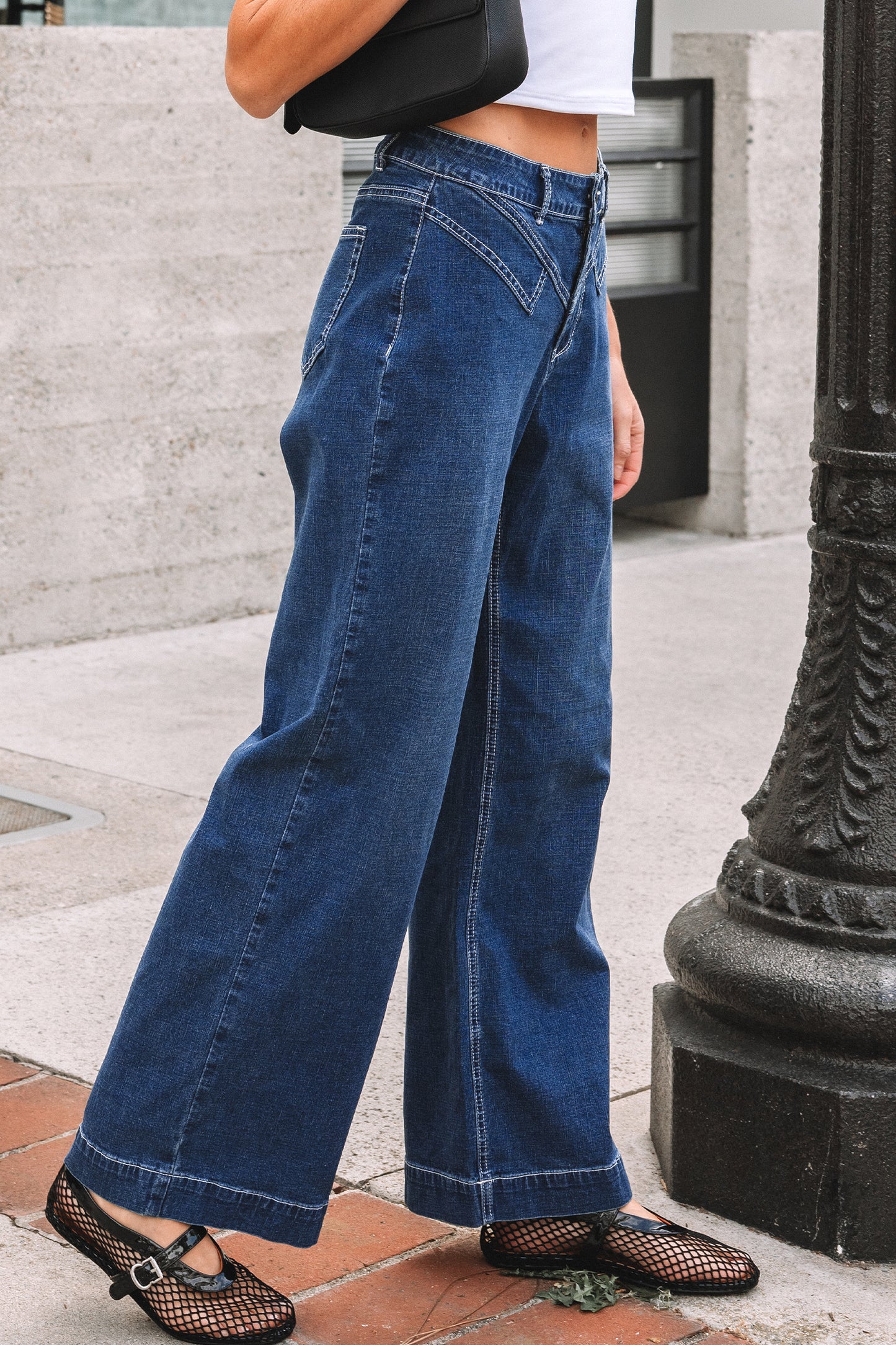 Stitched Waist Loose Cuffed High‑Rise Jeans