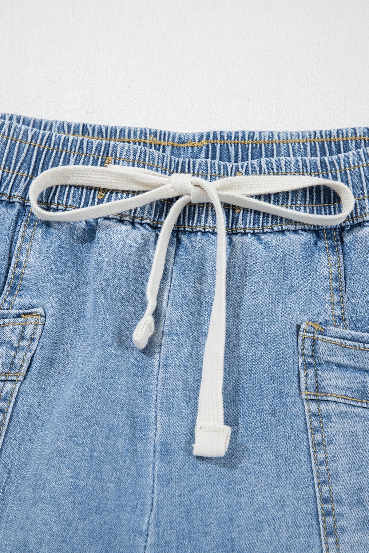 Light Wash Drawstring Wide Leg Jeans – High Rise Patch Pocket Denim
