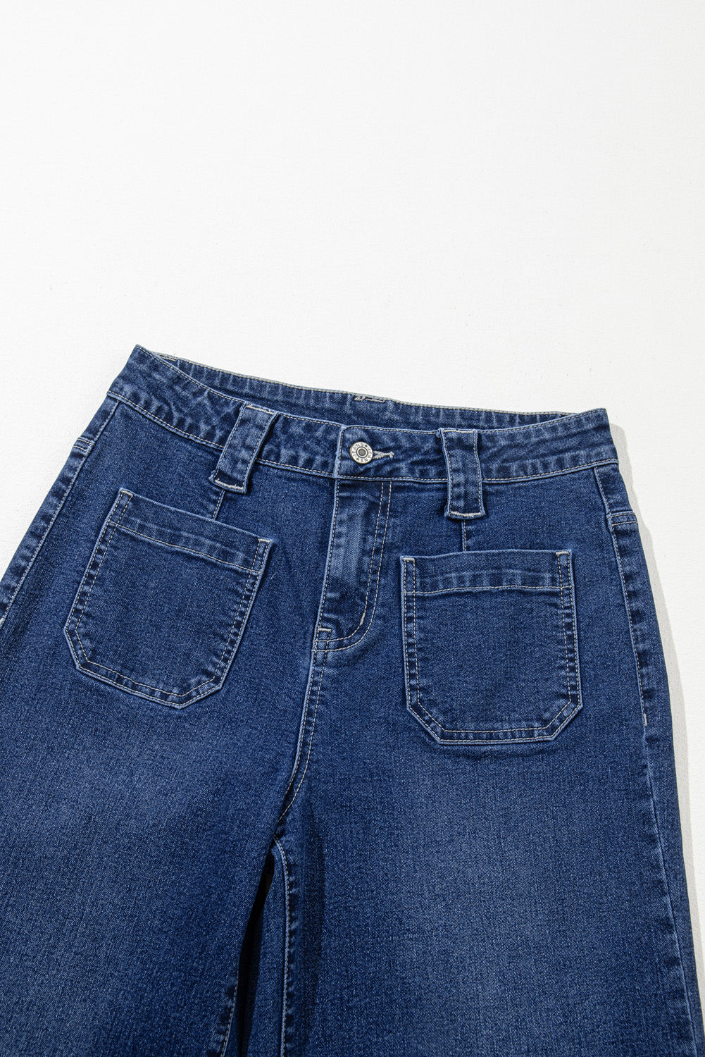 Medium Wash High Waist Wide Leg Patch Pocket Jeans – Relaxed Everyday Denim