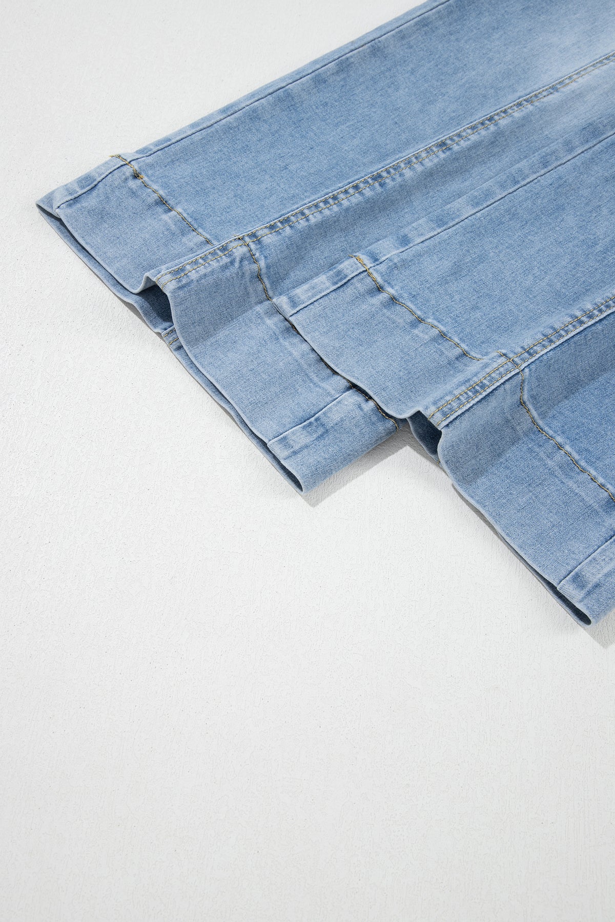 Light Wash Drawstring Wide Leg Jeans – High Rise Patch Pocket Denim