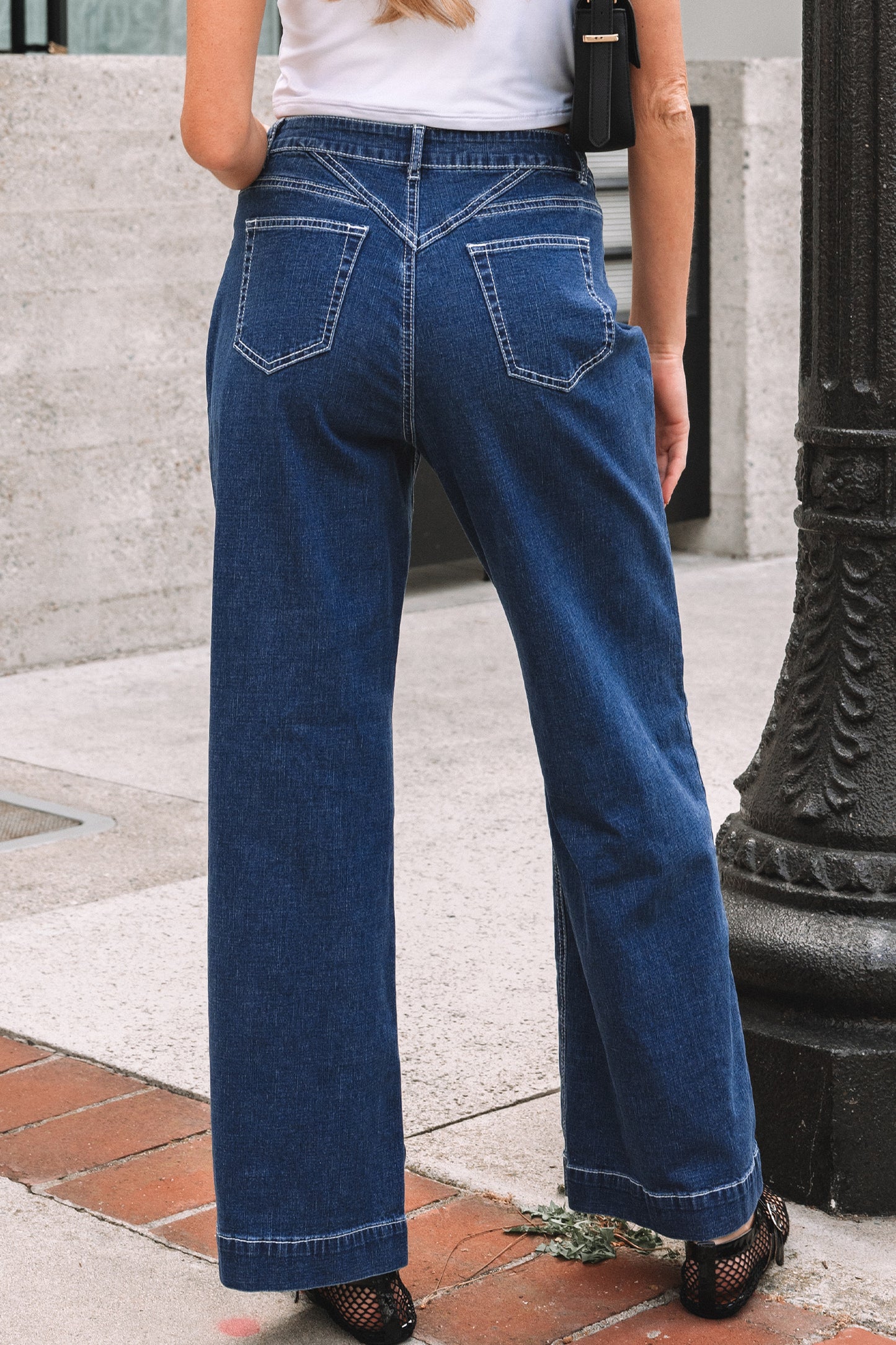 Stitched Waist Loose Cuffed High‑Rise Jeans